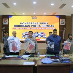 Seorang Tersangka Penipuan dengan Modus Investasi Objek Wisata dan Mengaku Keturunan Kraton Surakarta Ditangkap Ditreskrimum Polda Sumbar