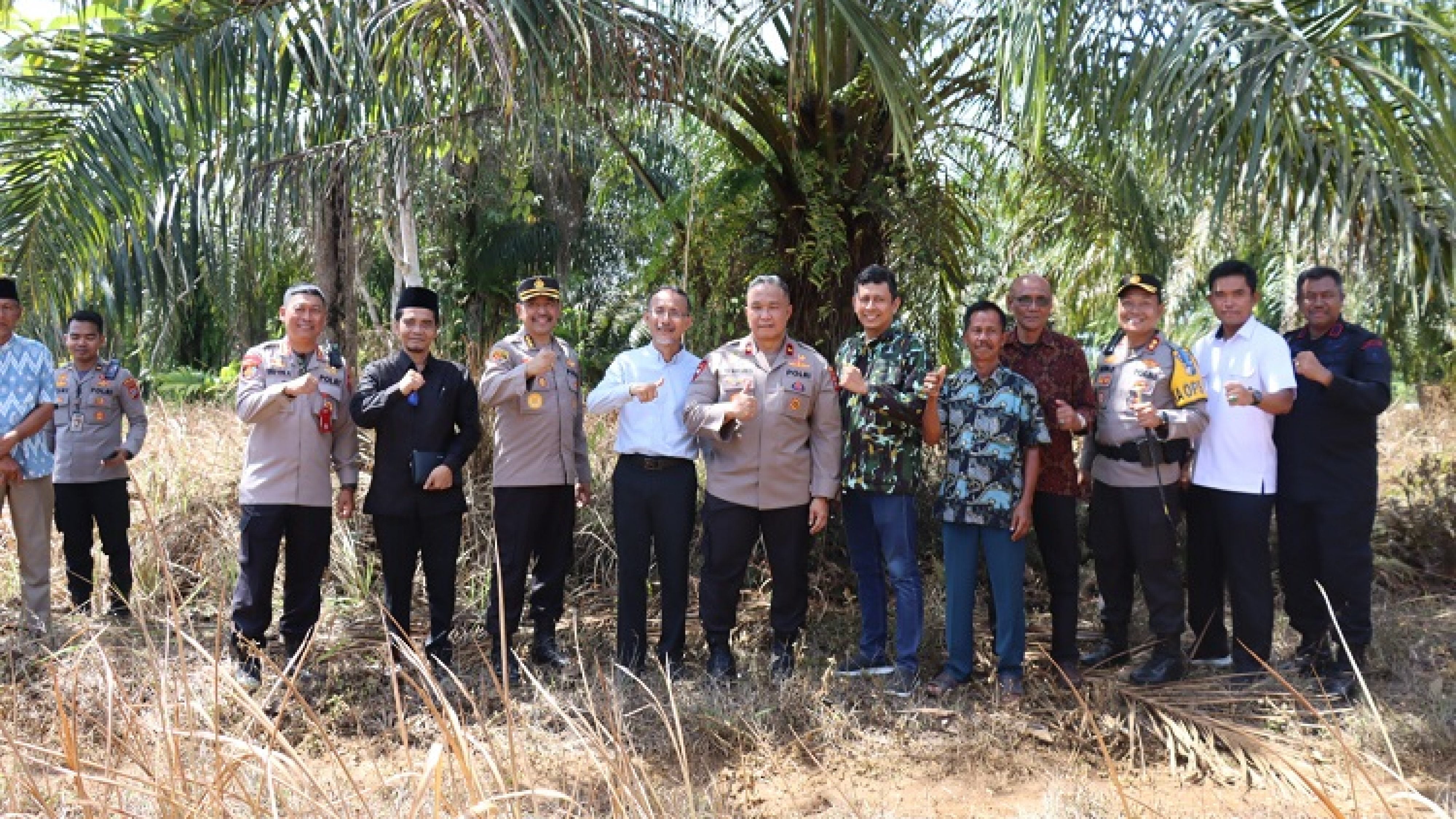 Wakapolda Sumbar Terima Hibah Tanah untuk Pembangunan Markas Brimob di Kabupaten Pasaman Barat