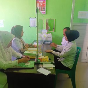 Kasubsi Pembinaan Lapas kelas III Talu Farizal beserta Tim Pelayanan Kesehatan Lapas koordinasi Percepatan izin klinik ke Dinas Kesehatan
