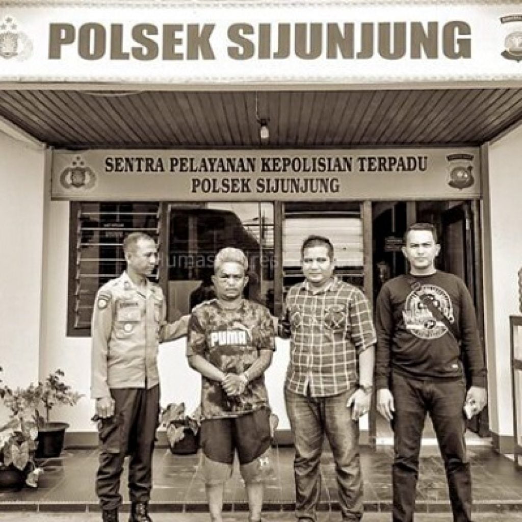 Pelaku Pencurian mengalami luka Lebam Setelah Dihakimi Warga dan berhasil Diamankan Polsek Sijunjung