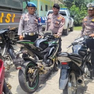 Polres Pasaman Barat Tertibkan Kendaraan Bermotor Yang Menggunakan Knalpot Brong