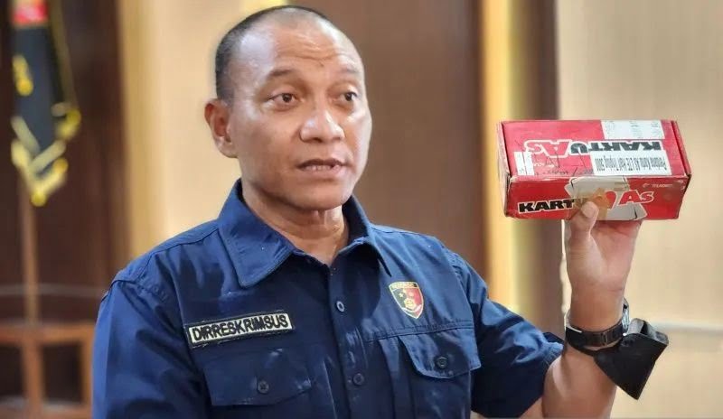 Produsen Kartu SIM Seluler Ber-NIK Curian yang Beroperasi sejak Tahun 2020 Berhasil diungkap Polda Jateng Produsen Kartu SIM Seluler Ber-NIK Curian yang Beroperasi sejak Tahun 2020 Berhasil diungkap Polda Jateng