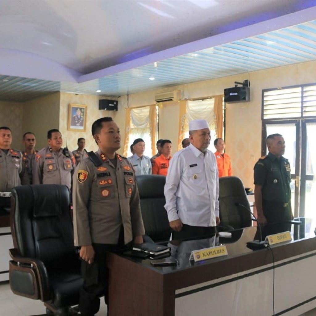 Dampingi Kapolres Pasbar AKBP Agung Basuki, Bupati Hamsuardi Ikuti Rakor Lintas Sektoral Ops Ketupat yang Dipimpin Kapolri