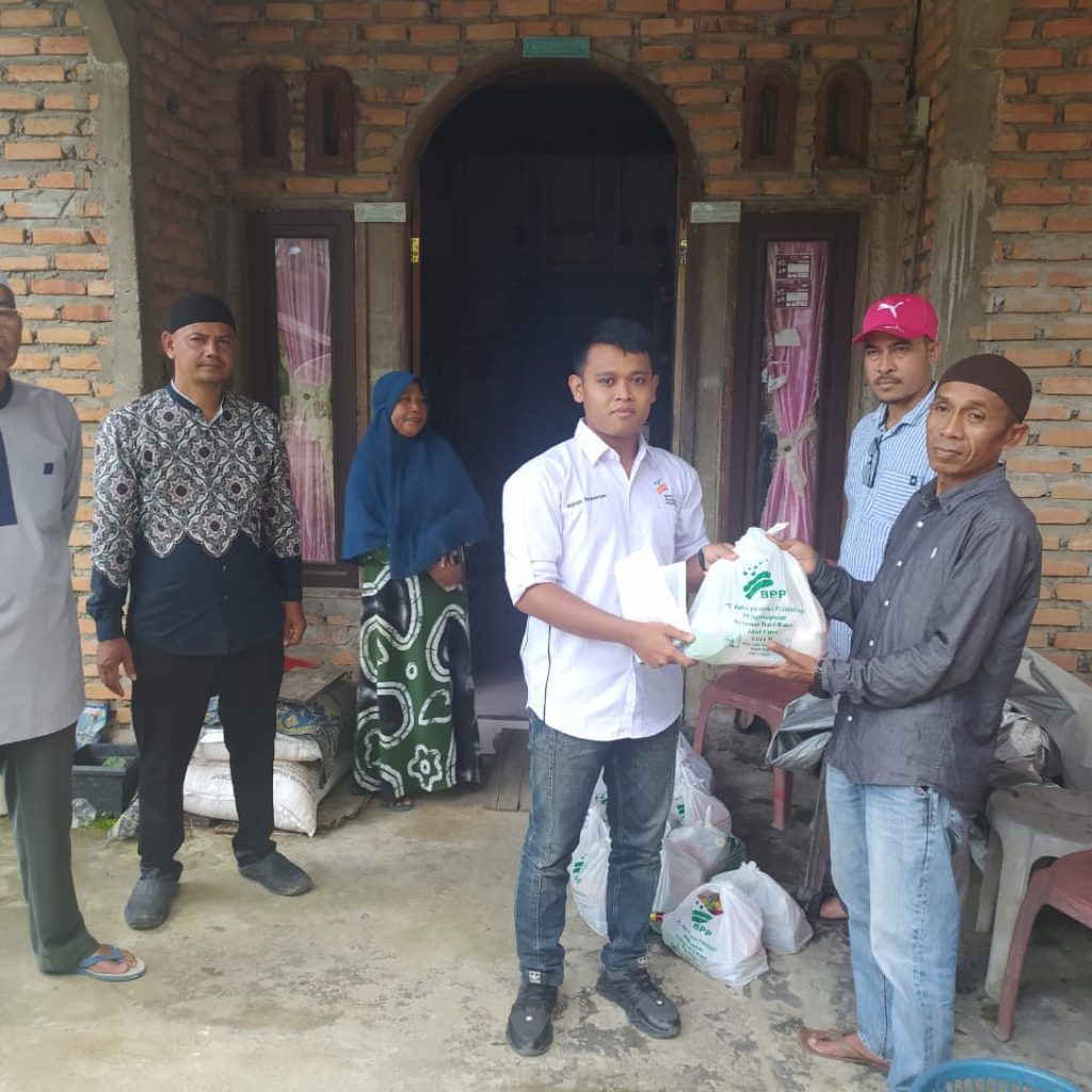 Berkah Ramadhan Sambut Idulfitri 1444 H, PT Bakrie Pasaman Plantations bagikan 750 Paket Tali Asih