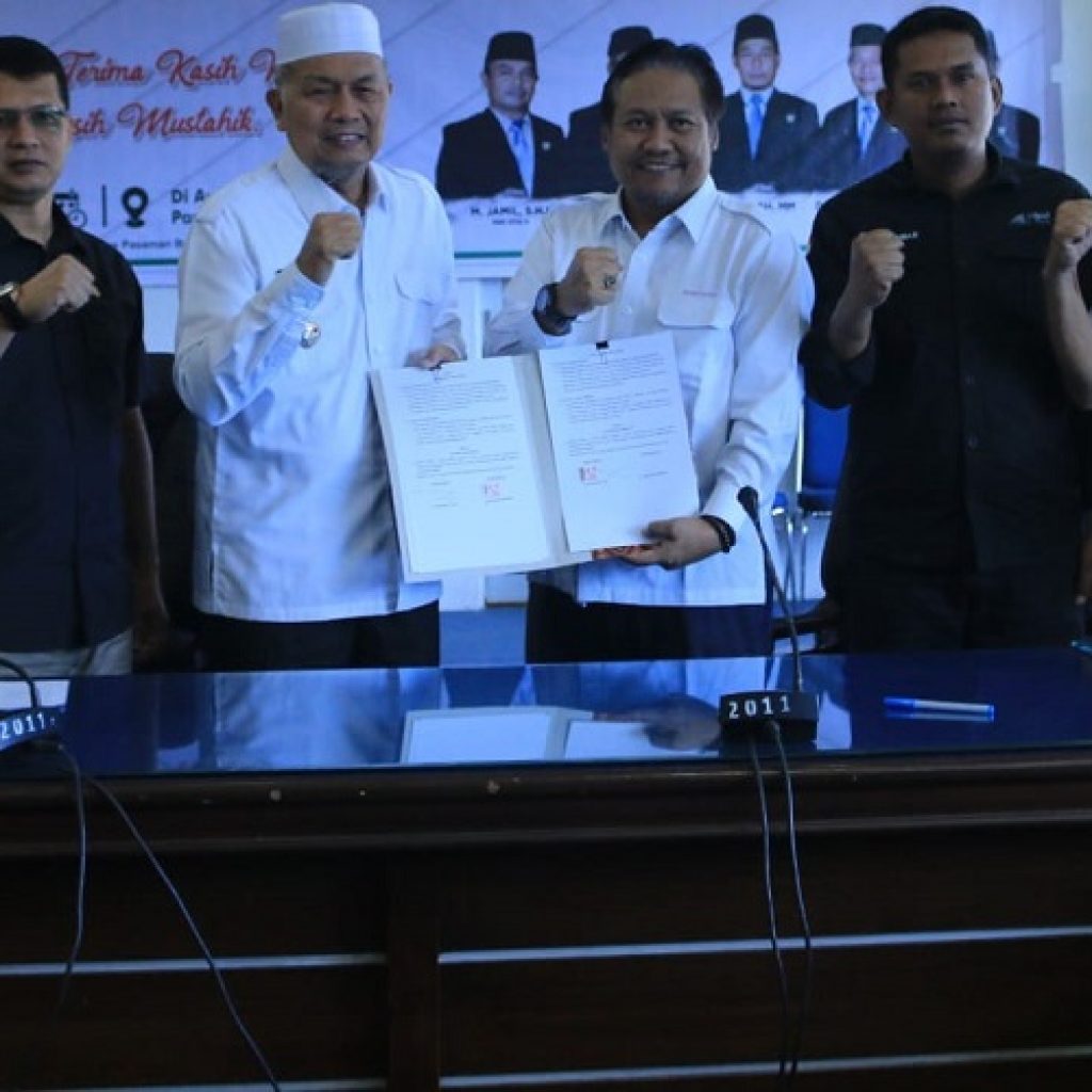 Pemkab Pasbar Tandatangani BAST dan Naskah Hibah Barang Milik Negara dari Kementerian PUPR