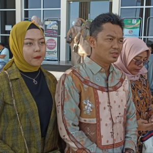 Guntur Abdurrahman, SH. MH, Adakan Jumpa Pers Di PN Padang