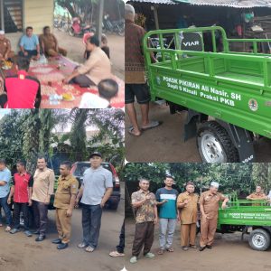 Anggota DPRD Pasaman Barat didampingi Kadis Lingkungan Hidup H.Edison Zelmi.S.SPT.MM Serahkan 1 Unit Betor dari Pokir 2023