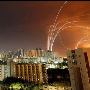 Rudal Anti-Serangan Udara Iron Dome Israel Berbalik Hajar Tel Aviv