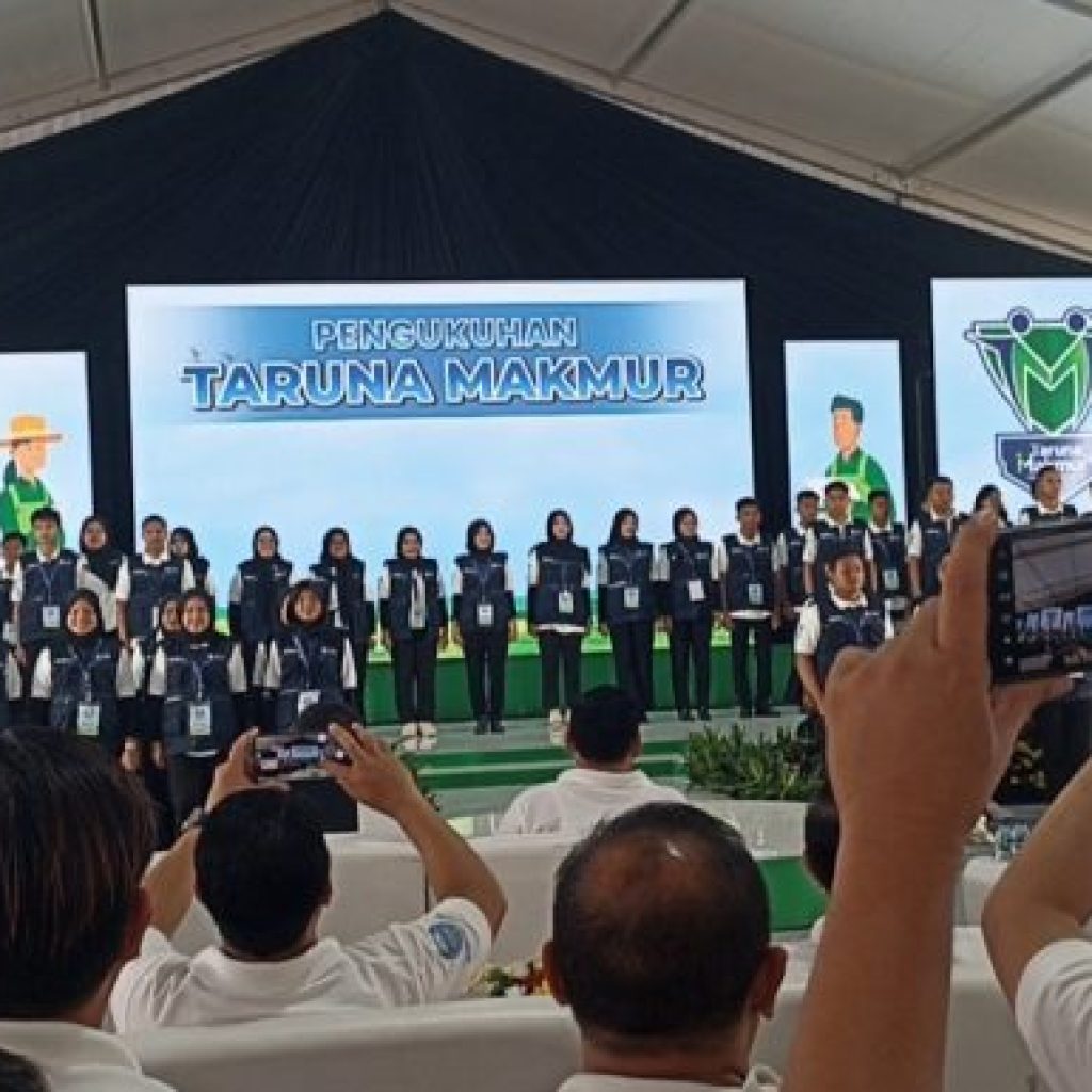 Pengukuhan Taruna Makmur Di Jambore Pupuk Indonesia
