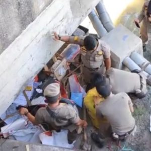 Satpol PP Padang Sisir Lokasi Gelandangan Di Jembatan Marapalam