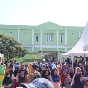 Kegiatan Bazar Barang Bekas Berkualitas Diserbu Ribuan Masyarakat