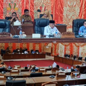Ketua DPRD H.Erianto.SE.SH Pimpin Rapat Paripurna Penyampaian Laporan Pansus Terhadap Ranperda RPJPD Tahun 2025-2045