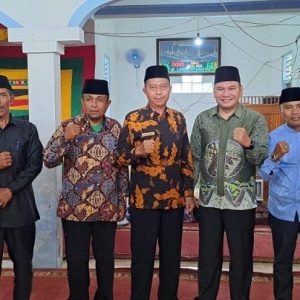 Wabup Risnawanto Hadiri Batagak Kudo-kudo Masjid Batu Durian Tibarau Kinali