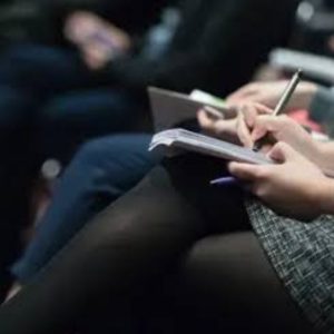 Jurnalis Perempuan Hadapi Ancaman Lebih Besar Secara Daring Dalam Menjalankan Tugas