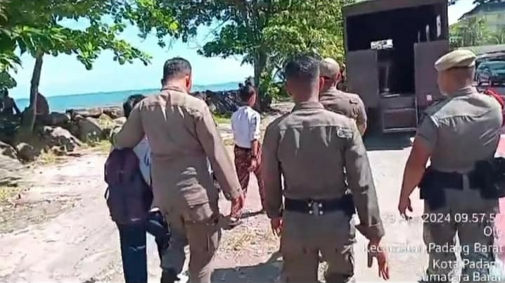 Satpol PP Kota Padang Tertibkan Siswa Keluyuran: Langkah Tegas dalam Menjaga Disiplin Sekolah
