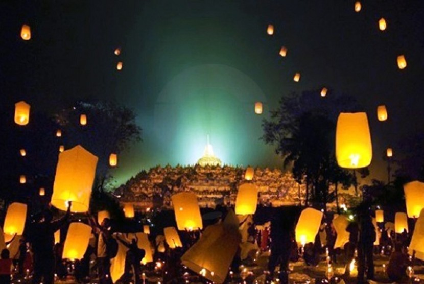 Festival Lampion Akan Hiasi Puncak Perayaan Waisak Malam Ini di Candi Borobudur