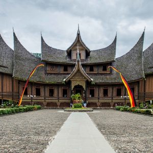 Menjeritnya Moralitas Di Minangkabau, Krisis Akhlak dan Etika Mengancam Masa Depan