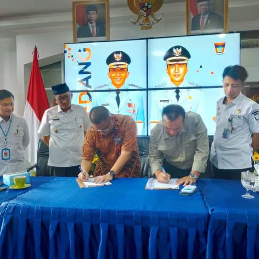 Kolaborasi Pemko Padang dan Bluebird Hadirkan Trans Padang Listrik