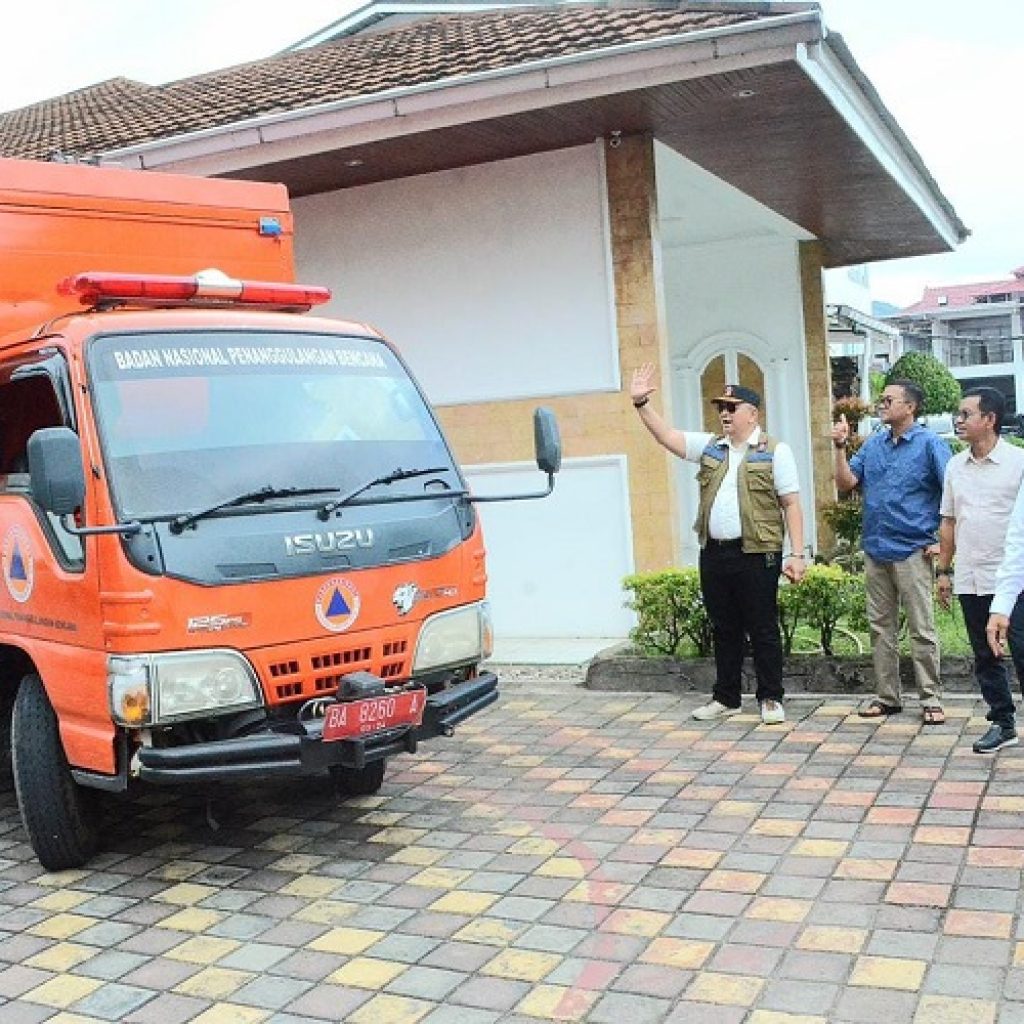 Pemko Padang Kirim Bantuan 1 Ton Beras untuk Korban Banjir dan Longsor Agam dan Tanah Datar