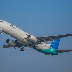 Pesawat Garuda Angkut 450 Jemaah Haji Mendarat Darurat di Makassar