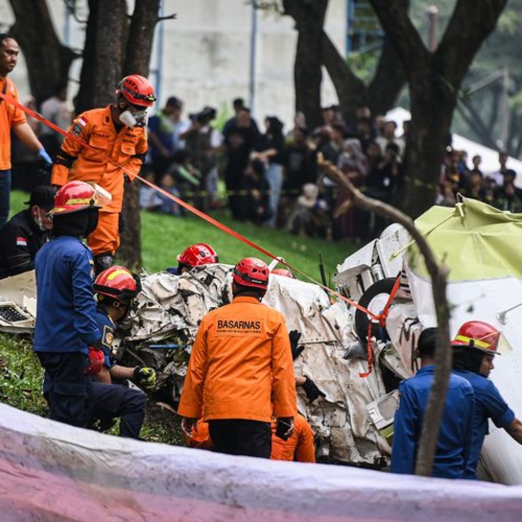 Pesawat Latih Jatuh di Kawasan BSD, 3 Orang Meninggal Dunia
