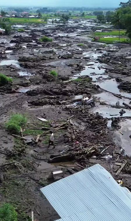 Pray For Agam, Lahar Dingin Mengamuk! Banjir Bandang Telan Nagari Bukik Batabuah13