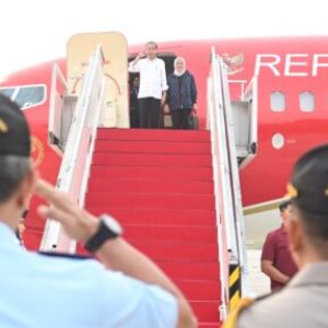 Presiden dan Ibu Iriana Tinjau Lokasi Banjir Bandang di Sumbar dan Salurkan Bantuan