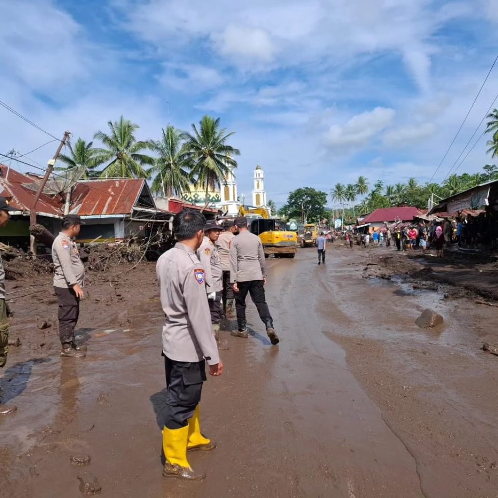 Update Terkini: Korban Banjir Bandang Sumbar Capai 56 Jiwa