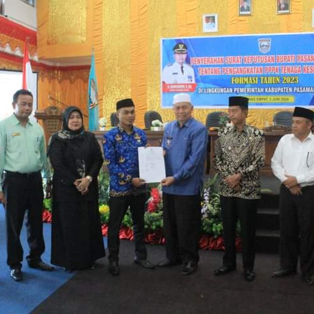 295 Tenaga Kesehatan Pasbar Terima SK PPPK 2023
