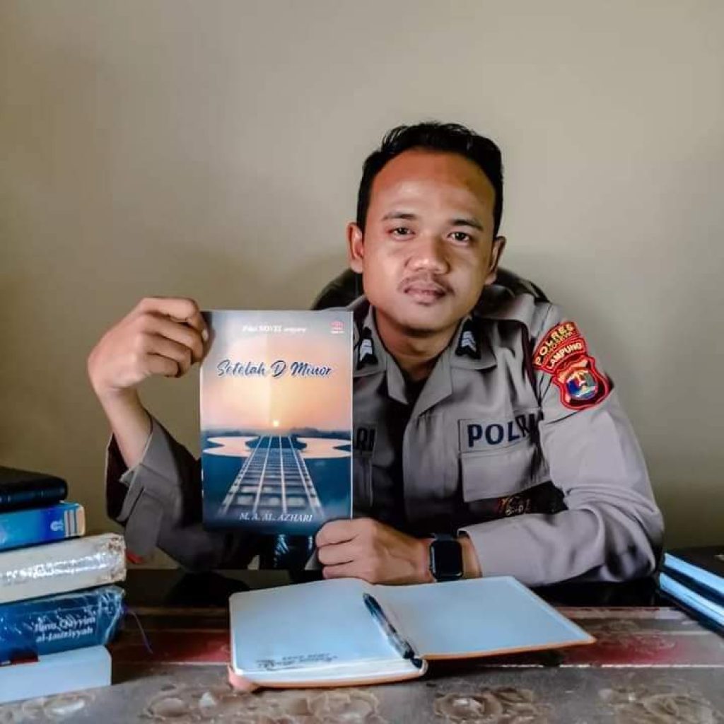 Briptu Muhammad Alim Al Azhari: Polisi Berbakat yang Juga Seorang Novelis dari Polres Pringsewu