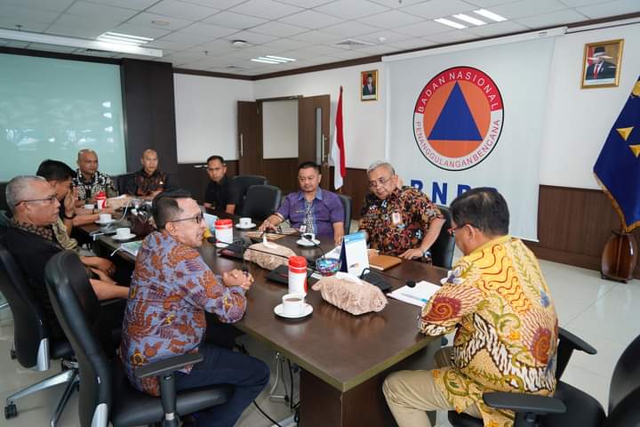 Bupati Eka Putra Ajukan 22 Usulan ke BNPB Pasca Banjir Bandang di Tanah Datar