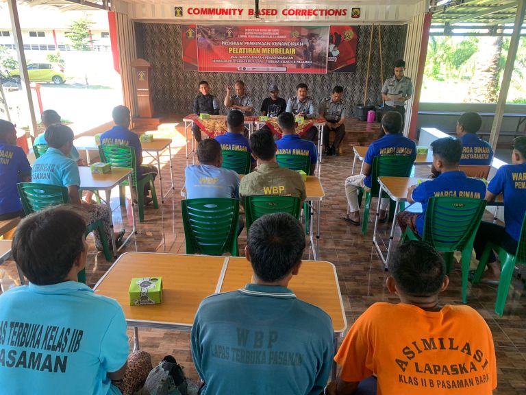 Pelatihan Meubelair Dibuka di Lapas Terbuka Pasaman