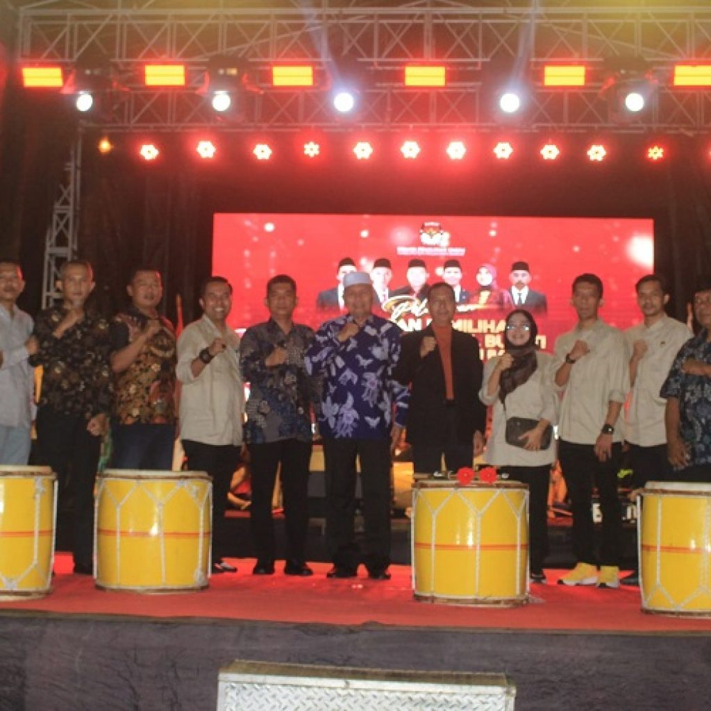 Peluncuran Tahapan Pilkada Pasaman Barat 2024 Dihadiri Bupati Hamsuardi dan Wakil Bupati Risnawanto
