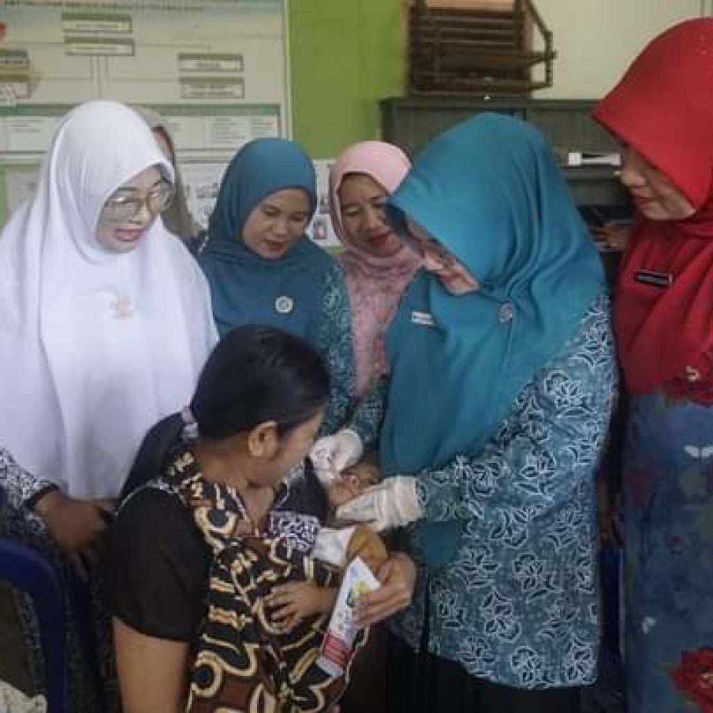 Antusiasme Ibu-Ibu di Luhak Nan Duo, Ketua TP-PKK Pasbar Apresiasi Keberhasilan PIN Polio