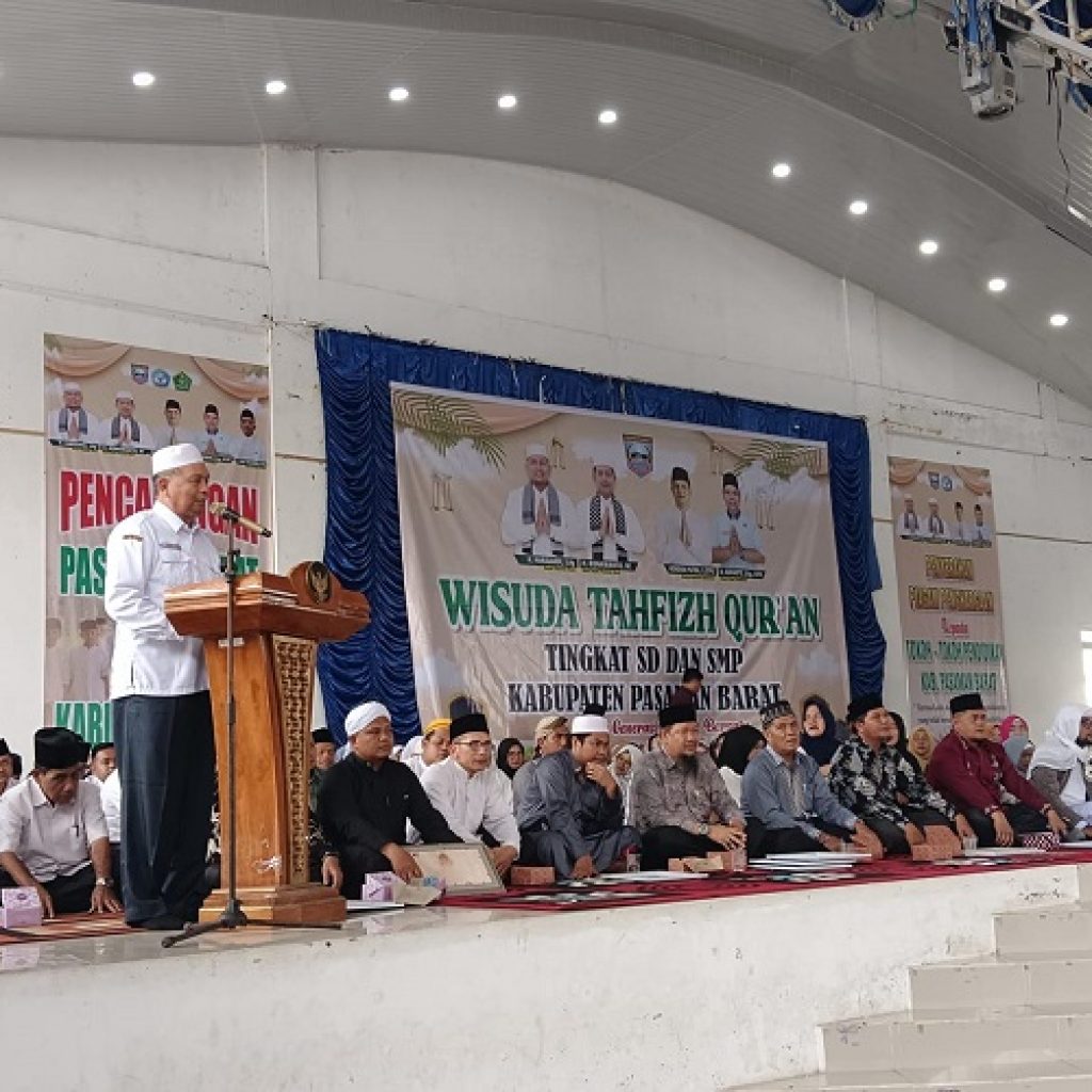 1.333 Hafidz Hafidzah Program Tahfidz Al-Qur'an Tingkat SD dan SMP se-Kabupaten Pasaman Barat Diwisuda