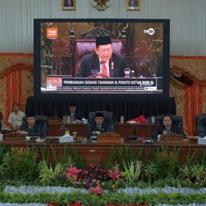 Ketua DPRD H.Erianto.SE.SH didampingi Waka Endra Yama Putra.S.Pi dan Wabup Risnawanto.SE Hadiri Rapat Paripurna DPRD, Dengarkan Pidato Kenegaraan Presiden RI dan Dua Rapat Paripurna Tambahan