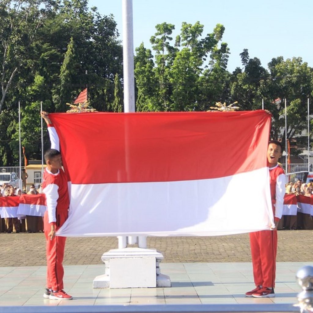 Pemkab Pasaman Barat Luncurkan Program 10 Juta Bendera Menyambut HUT Kemerdekaan RI ke-79