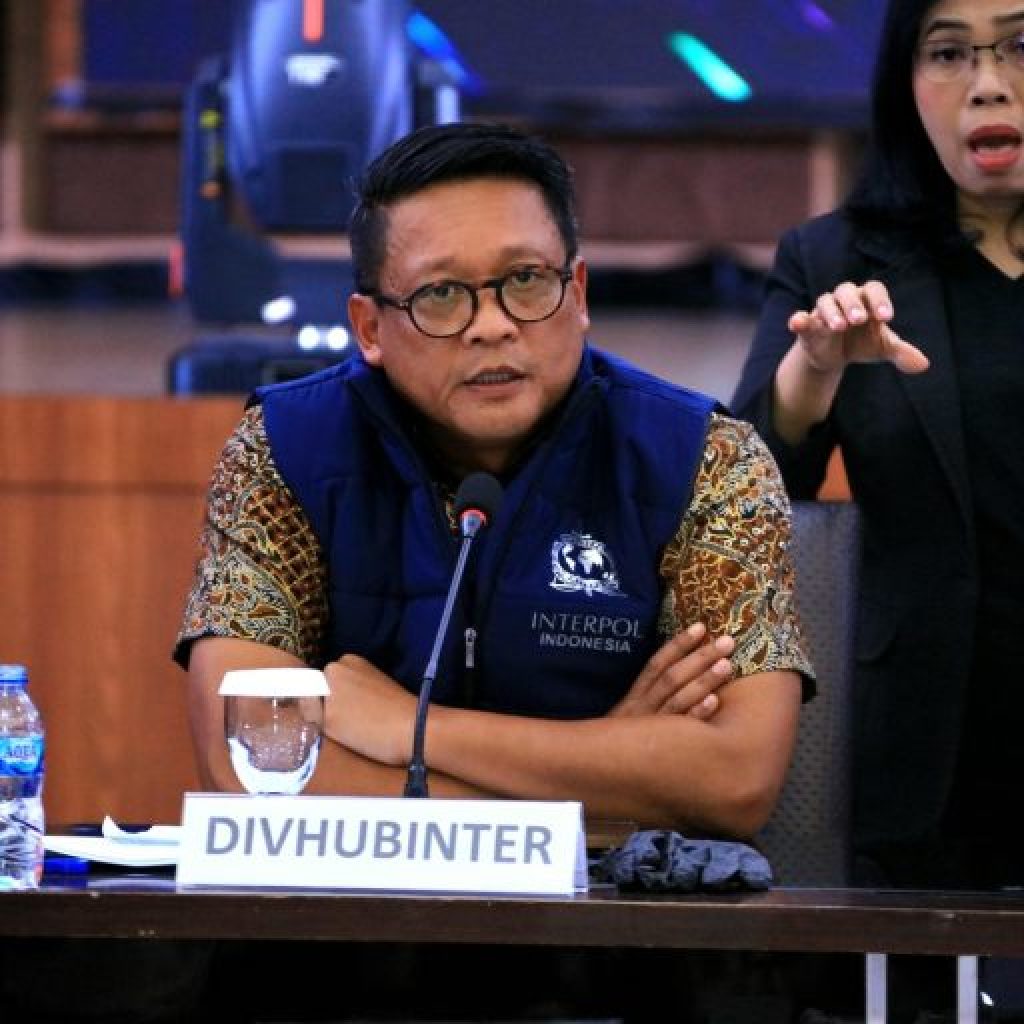 Polri Tangkap Buronan Pencucian Uang Filipina Senilai USD 1,8 Juta di Tangerang
