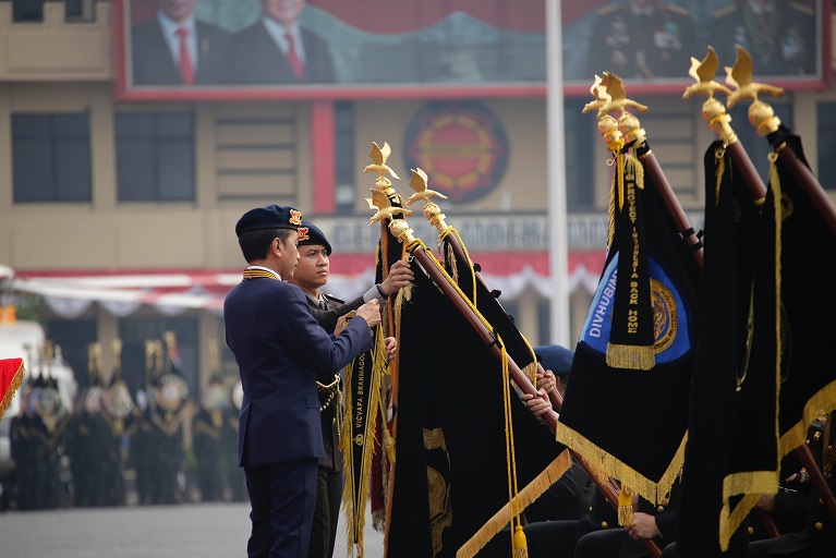 Baharkam Polri Raih Penghargaan Nugraha Sakanti dari Presiden Jokowi atas Kontribusi Besar di Berbagai Bidang