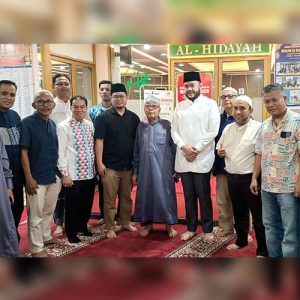 Kunjungan Fadly Amran ke Masjid Al Hidayah Plaza Andalas: Menjalin Silaturahmi dengan Tokoh Agama dan Masyarakat
