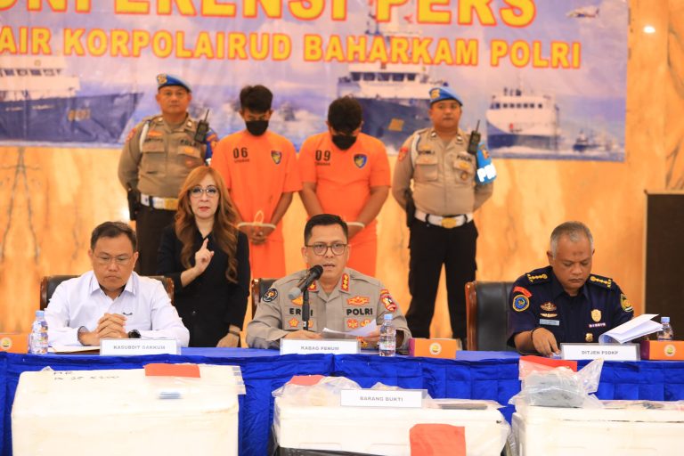 Polisi Ungkap Perdagangan Ilegal 100 Ribu Benih Lobster, Selamatkan Potensi Kerugian Negara Rp25 Miliar