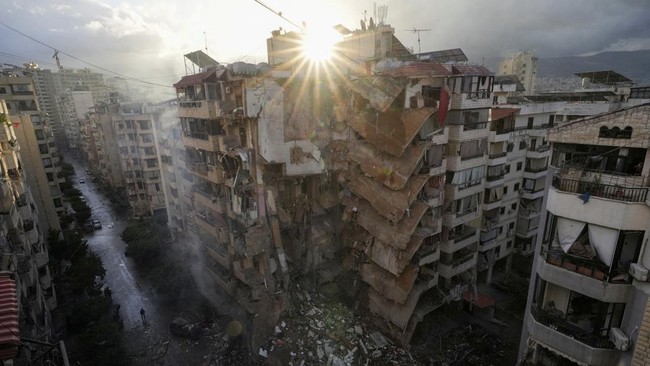 Israel sepakat gencatan senjata dengan Lebanon dan diharapkan berlaku mulai Rabu (27/11). (REUTERS/Mohammed Yassin)