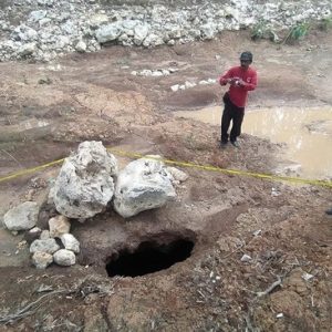 Lubang Misterius di Blitar Hisap Air Sungai hingga Kering, Warga Geger