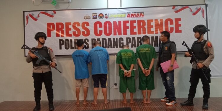 Sindikat Spesialis Pencuri L300 Dibongkar: Mobil Curian Dikirim ke Lampung dan Jambi