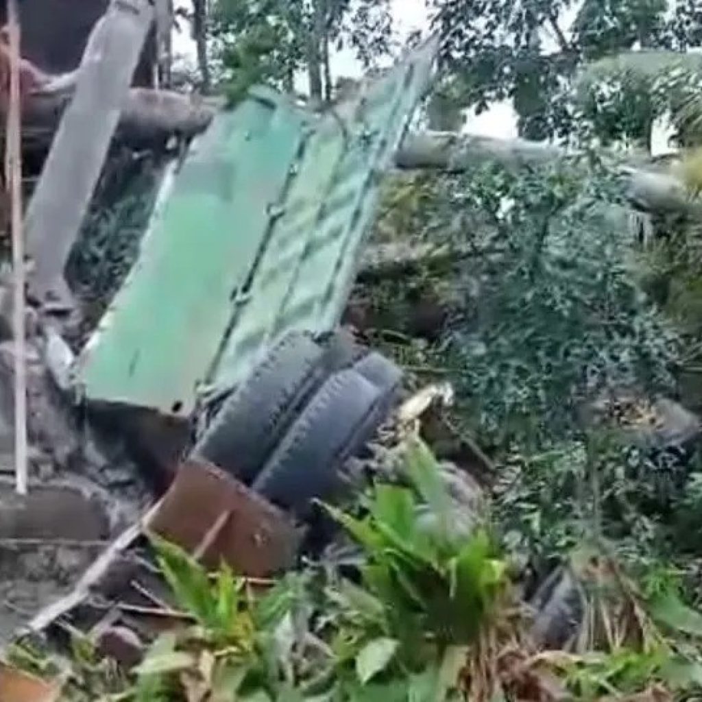 Truk Tabrak Rumah di Jalan Lintas Padang-Solok Diduga Akibat Rem Blong