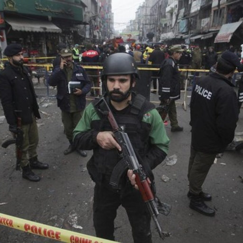 Bentrok Berdarah Antara Sunni dan Syiah di Pakistan: 82 Orang Tewas, Ratusan Terluka