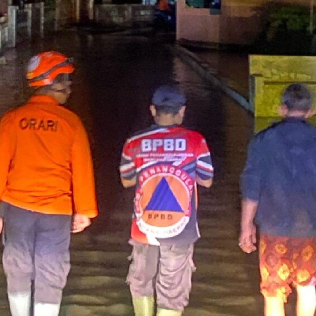 Puluhan Rumah dan Satu Sekolah di Agam Terendam Banjir Akibat Hujan Deras