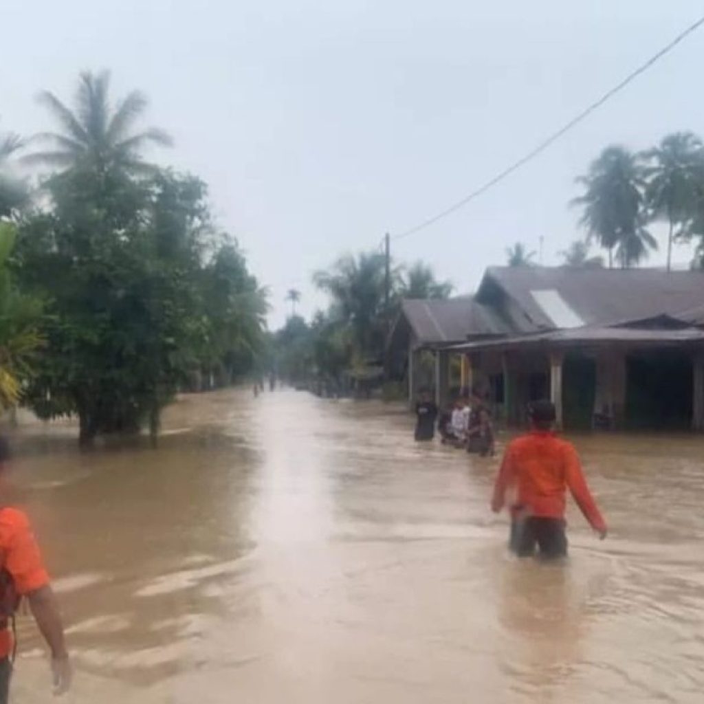 BMKG: Waspada Cuaca Ekstrem di Sumatera Barat Saat Idul Fitri