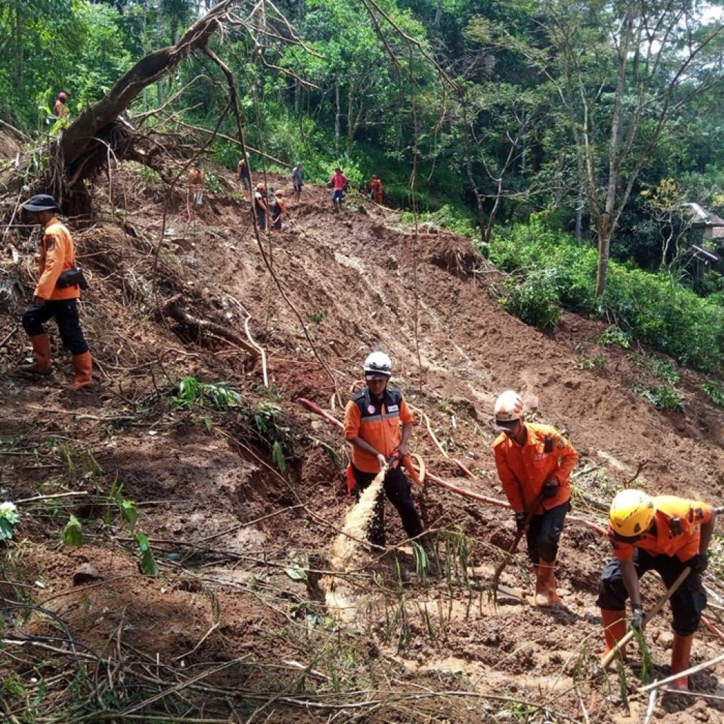 Banjir dan Longsor di Sukabumi 5 Meninggal, 4 Hilang, Ribuan Warga Terdampak