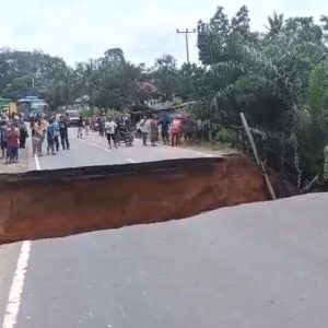 Pengerjaan Jembatan Darurat Penghubung Sumbar-Jambi Dimulai, Pengendara Diminta Tertib